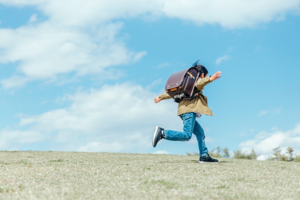 子供は電動キックボードに乗れるのか？